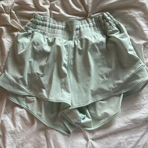 lululemon hotty hots